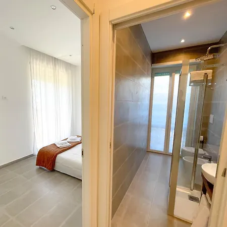 Apartment K-fofo - Steps From Station, & Town Center Anzio